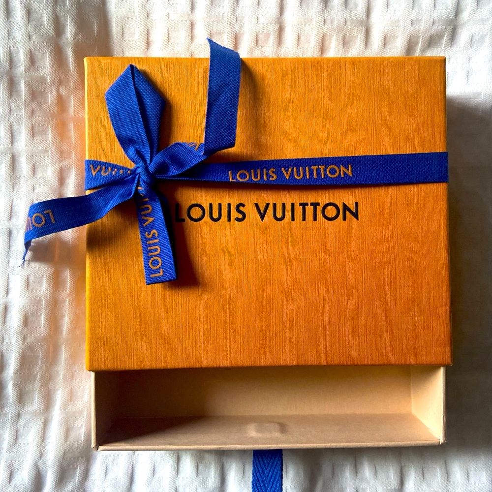 LV Gift Box for small wallet